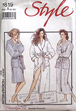 Load image into Gallery viewer, Vintage Sewing Pattern: Style 1819