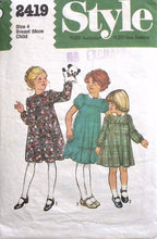 Load image into Gallery viewer, Vintage Sewing Pattern: Style 2419