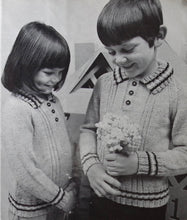 Load image into Gallery viewer, Vintage Patons Knitting Book 892