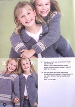 Load image into Gallery viewer, Patons Knitting Book 2132