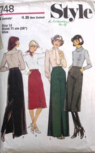 Load image into Gallery viewer, Vintage Sewing Pattern: Style 1748