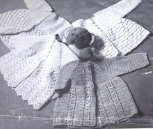 Load image into Gallery viewer, Vintage Patons Crochet Book 318