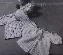 Load image into Gallery viewer, Vintage Patons Crochet Book 318