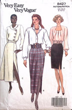 Load image into Gallery viewer, Vintage Sewing Pattern: Vogue 8427