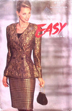 Load image into Gallery viewer, Vintage Sewing Pattern: Vogue 8559
