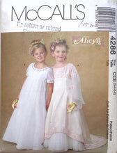 Load image into Gallery viewer, Sewing Pattern: McCalls 4286