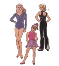 Load image into Gallery viewer, Vintage Sewing Pattern: Kwik Sew 2679