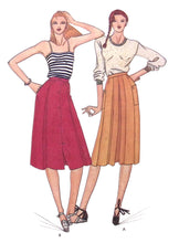 Load image into Gallery viewer, Vintage Sewing Pattern: Butterick 3033