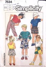 Load image into Gallery viewer, Vintage Sewing Pattern: Simplicity 7534