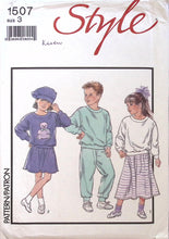 Load image into Gallery viewer, Vintage Sewing Pattern: Style 1507