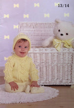 Load image into Gallery viewer, Vintage Knitting Book: Vacation