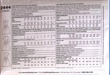 Load image into Gallery viewer, Sewing Pattern: Simplicity 2444