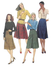 Load image into Gallery viewer, Vintage Sewing Pattern: Simplicity 6359