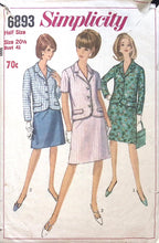 Load image into Gallery viewer, Vintage Sewing Pattern: Simplicity 6893