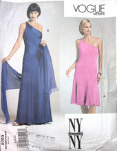 Load image into Gallery viewer, Sewing Pattern: Vogue 2703