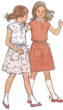 Load image into Gallery viewer, Vintage Sewing Pattern: Simplicity 9881