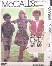 Load image into Gallery viewer, Vintage Sewing Pattern: McCalls 7476