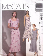 Load image into Gallery viewer, Sewing Pattern: McCalls 2696
