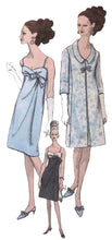 Load image into Gallery viewer, Vintage Sewing Pattern: Vogue 6765