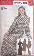 Load image into Gallery viewer, Vintage Sewing pattern: Simplicity 9783