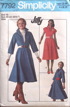 Load image into Gallery viewer, Vintage Sewing Pattern: Simplicity 7792