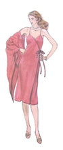 Load image into Gallery viewer, Vintage Sewing Pattern: Vogue 7976