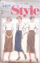 Load image into Gallery viewer, Vintage Sewing Pattern: Style 4469