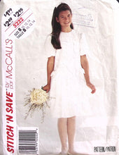 Load image into Gallery viewer, Vintage Sewing Pattern: McCalls 5222