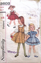 Load image into Gallery viewer, Vintage Sewing Pattern: Simplicity 3603