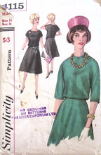 Load image into Gallery viewer, Vintage Sewing Pattern: Simplicity 4115