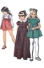 Load image into Gallery viewer, Vintage Sewing pattern: McCalls 3887
