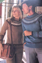 Load image into Gallery viewer, Vintage Patons Knitting Book 671