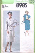 Load image into Gallery viewer, Vintage Sewing Pattern: Simplicity 8985