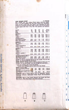 Load image into Gallery viewer, Vintage Sewing Pattern: Vogue 7526