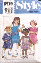 Load image into Gallery viewer, Vintage Sewing Pattern: Style 3719