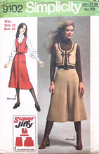 Load image into Gallery viewer, Vintage Sewing Pattern: Simplicity 9102