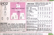 Load image into Gallery viewer, Vintage Sewing Pattern: Simplicity 9102