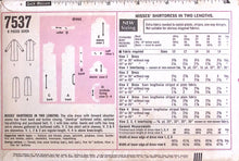 Load image into Gallery viewer, Vintage Sewing Pattern: Simplicity 7537