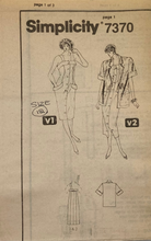 Load image into Gallery viewer, Sewing Pattern: Simplicity 7370