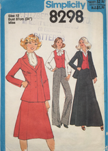 Load image into Gallery viewer, 1978 Vintage Sewing Pattern: Simplicity 8298