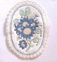 Load image into Gallery viewer, Vintage Sew-On Embroidery Motifs for Towels
