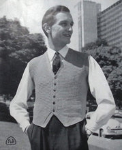 Load image into Gallery viewer, Patons Knitting Book No.540