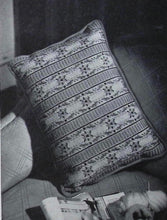 Load image into Gallery viewer, Stitchcraft Knitting Book No. 277