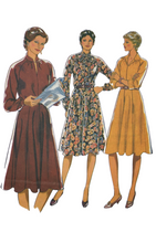 Load image into Gallery viewer, Vintage Sewing Pattern: Style 3528