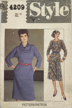 Load image into Gallery viewer, Sewing Pattern: Style 4209
