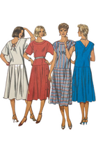 Load image into Gallery viewer, Sewing Pattern: Style 4313