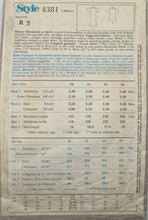 Load image into Gallery viewer, Sewing Pattern: Style 4381