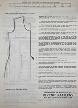 Load image into Gallery viewer, 1973 Vintage Sewing Pattern: Bevknit 7000