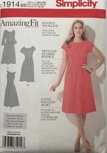 Load image into Gallery viewer, Sewing Pattern: Simplicity 1914
