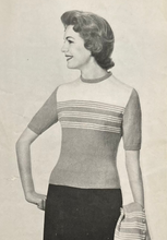 Load image into Gallery viewer, Patons Knitting Book No.520